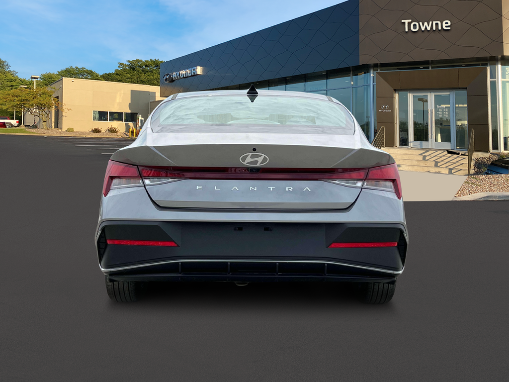 new 2025 Hyundai Elantra car, priced at $23,018