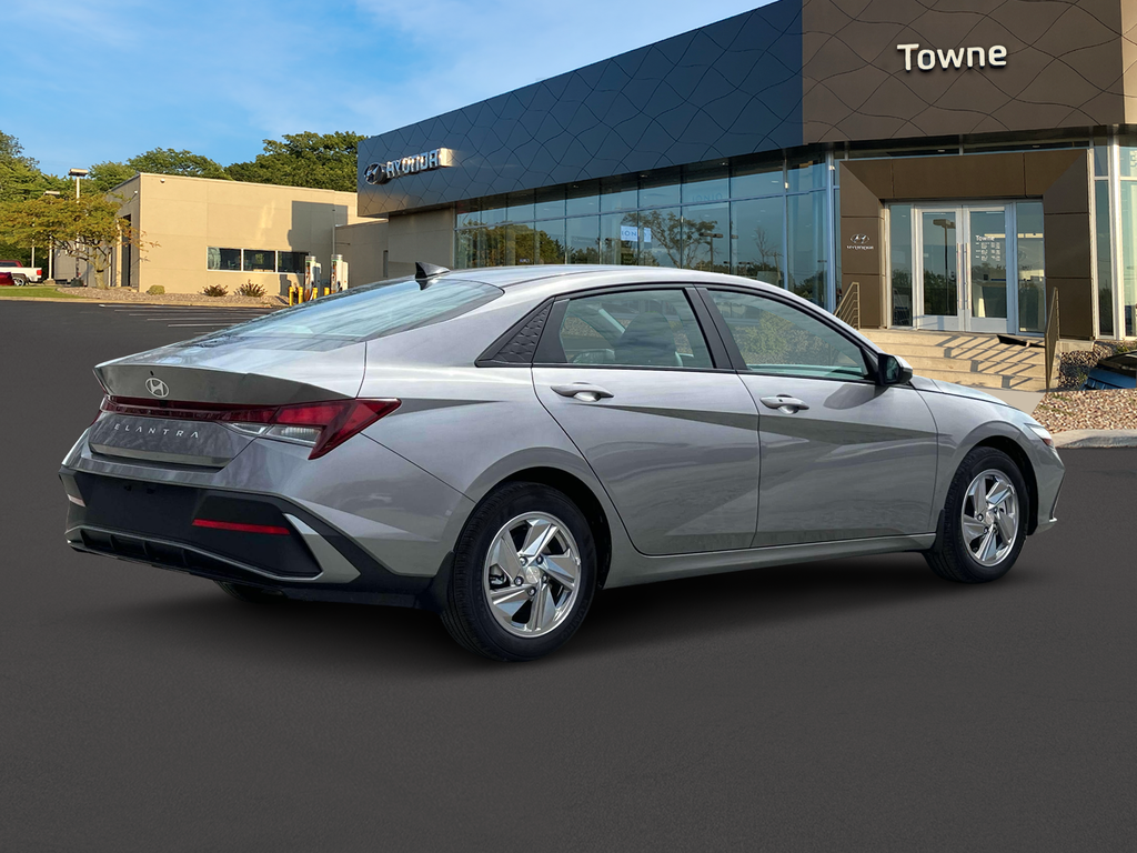 new 2025 Hyundai Elantra car, priced at $23,018