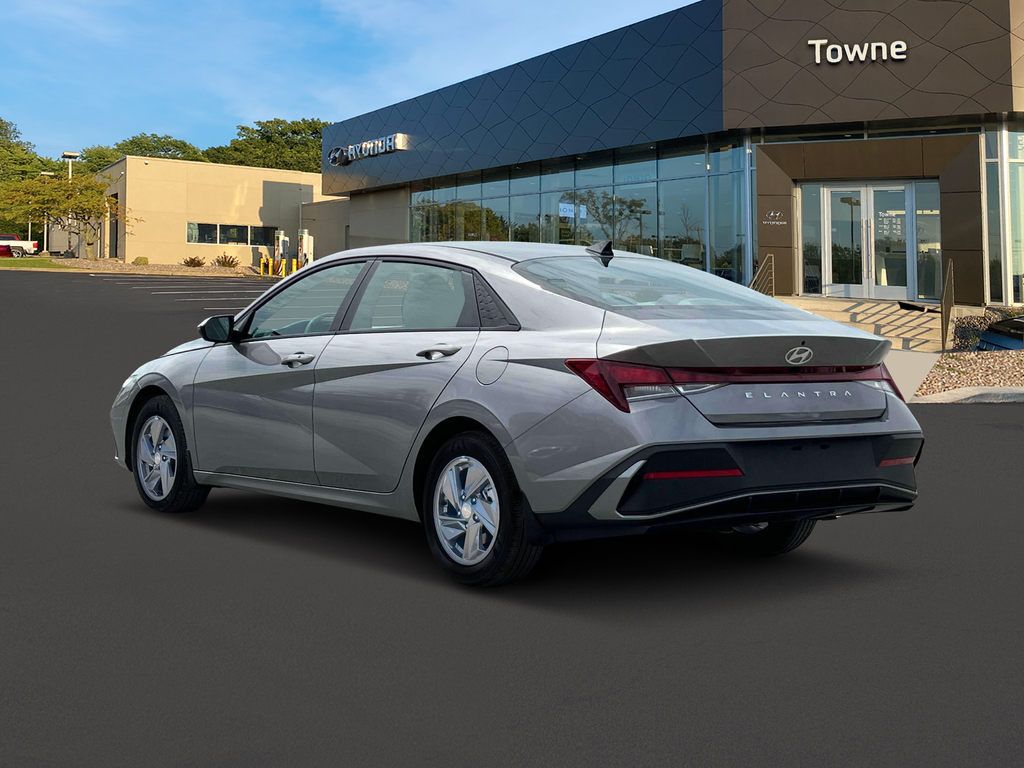 new 2025 Hyundai Elantra car, priced at $23,018