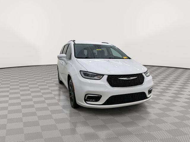 used 2022 Chrysler Pacifica car, priced at $21,799