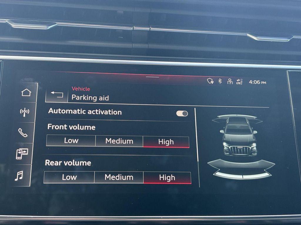 Audi Q7 view 44