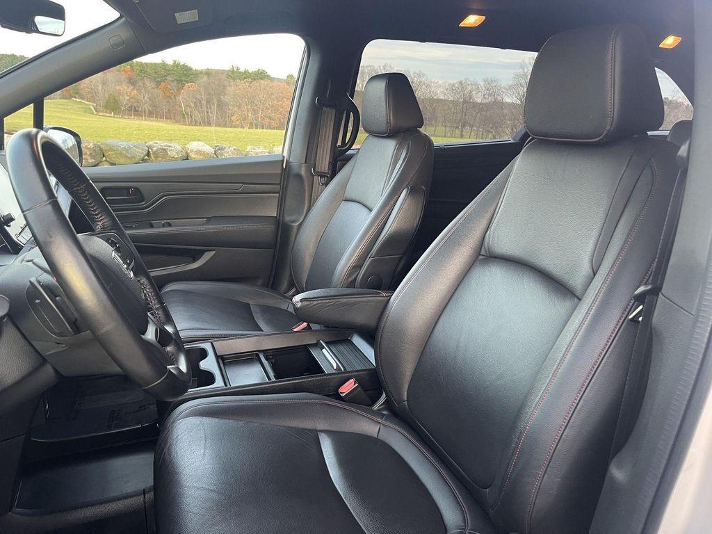 used 2023 Honda Odyssey car, priced at $30,995