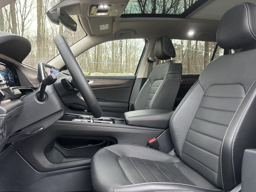 used 2024 Volkswagen Atlas car, priced at $33,995