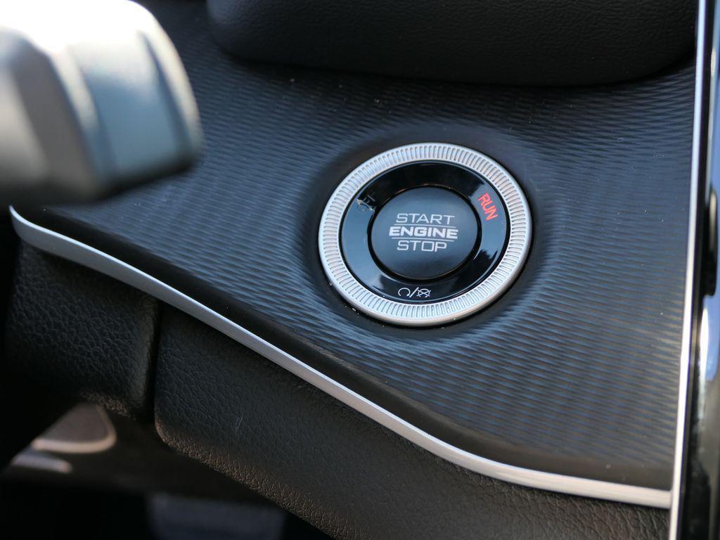 used 2025 Jeep Grand Cherokee car, priced at $35,000