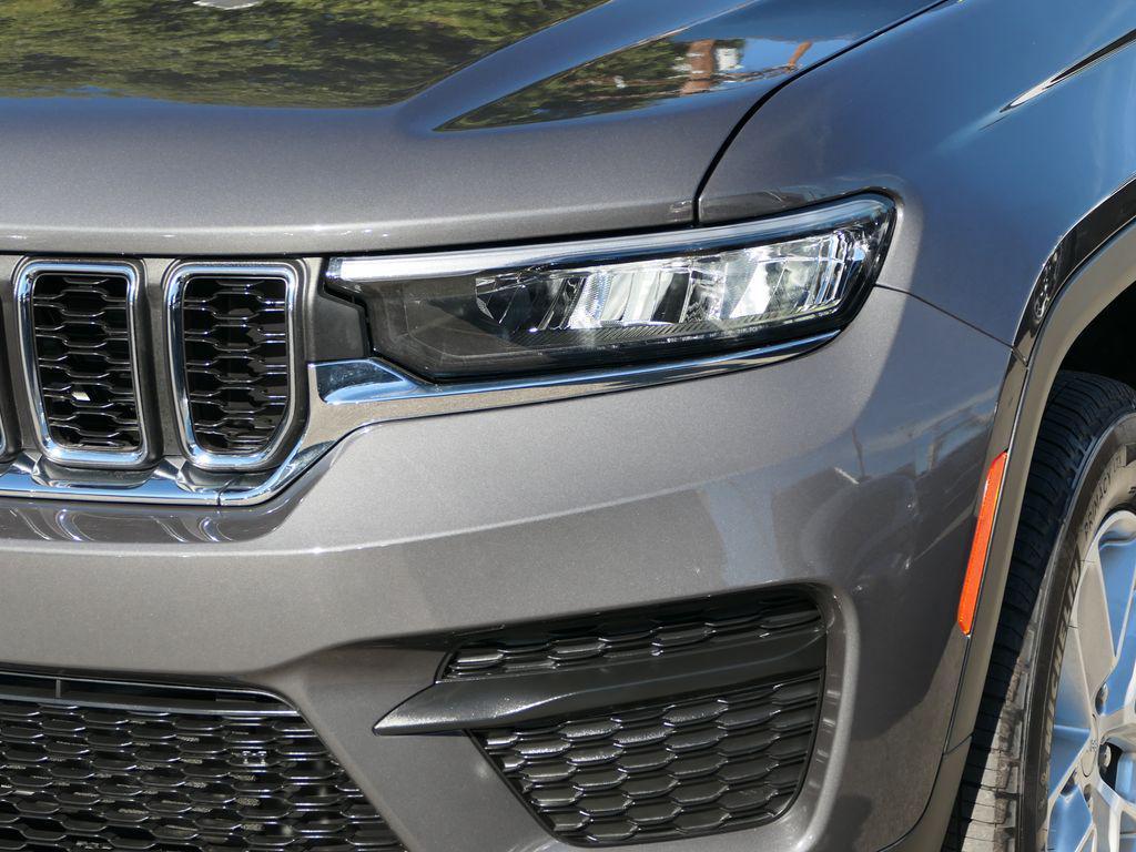used 2025 Jeep Grand Cherokee car, priced at $35,000