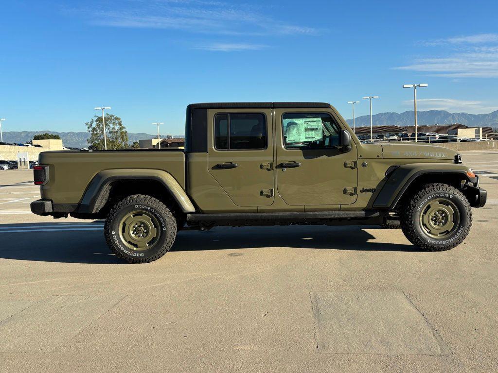 new 2026 Jeep Gladiator car, priced at $51,947