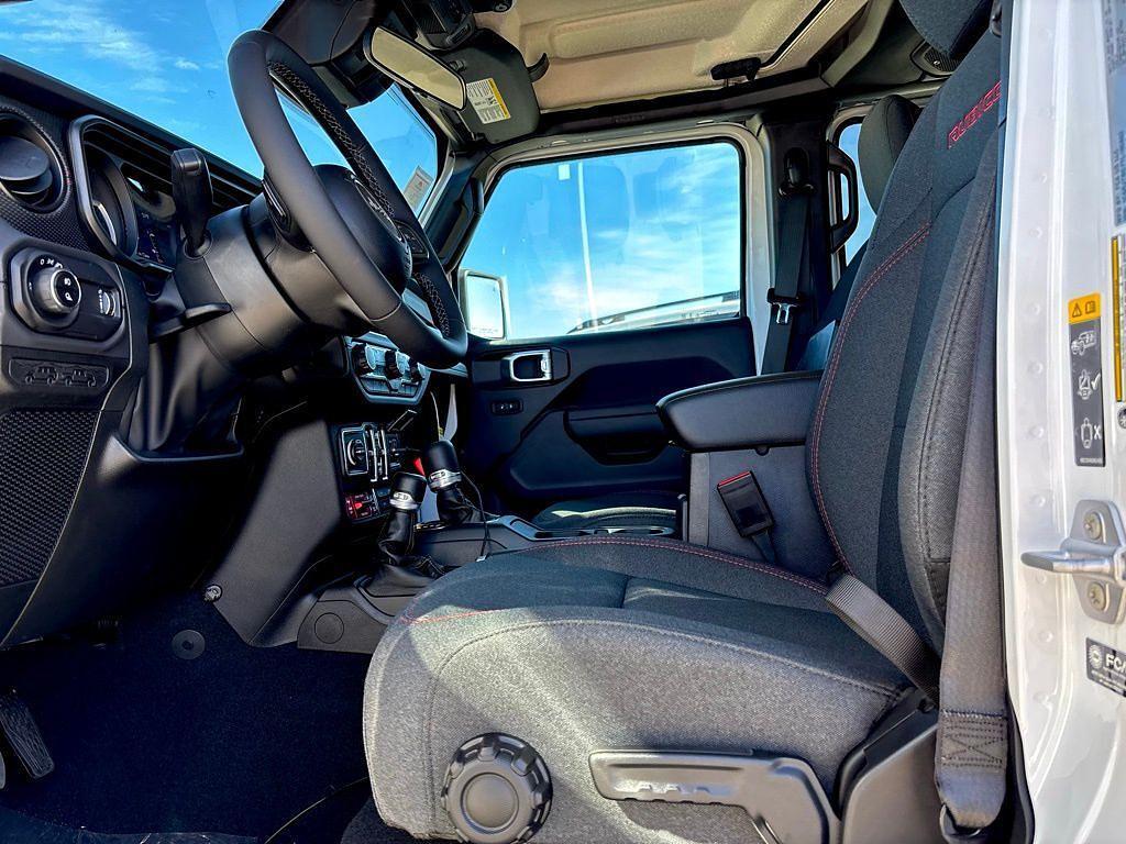 new 2026 Jeep Gladiator car, priced at $49,002