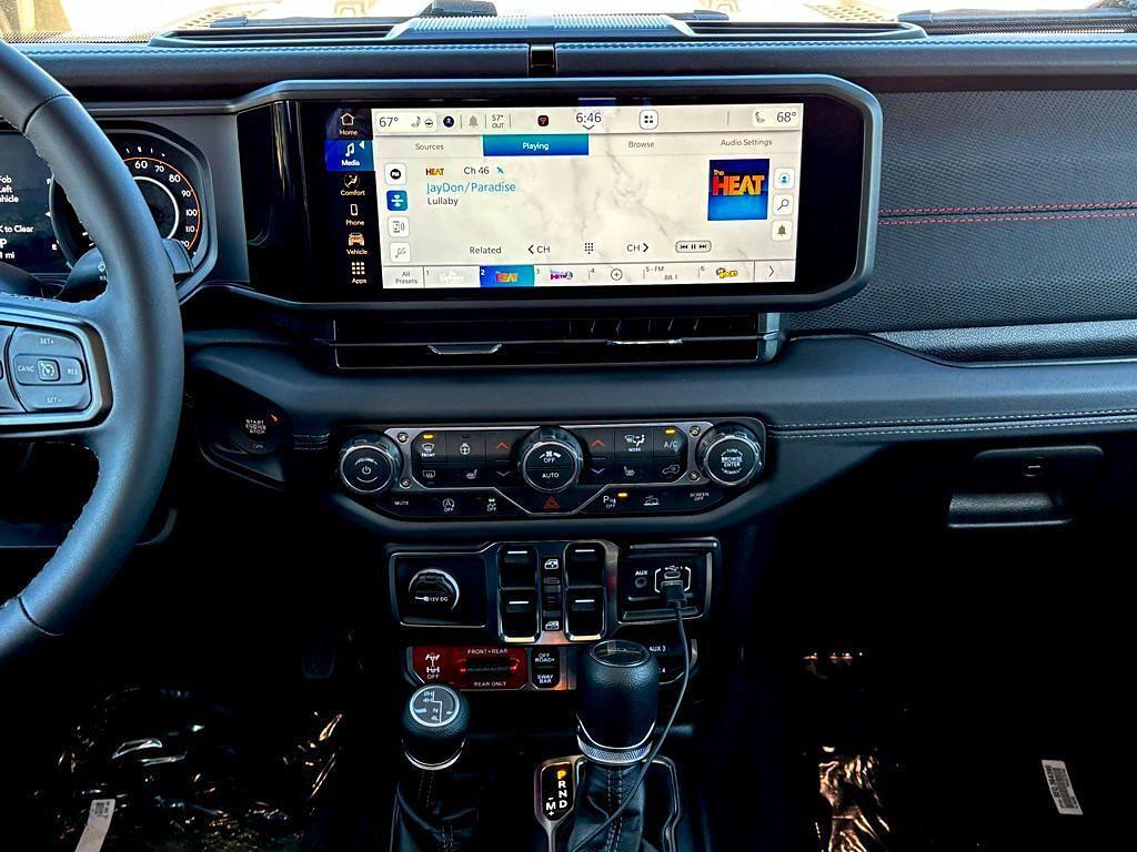 new 2026 Jeep Gladiator car, priced at $49,002