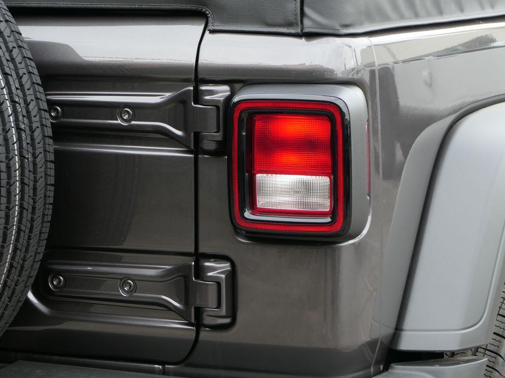 new 2026 Jeep Wrangler car, priced at $40,727