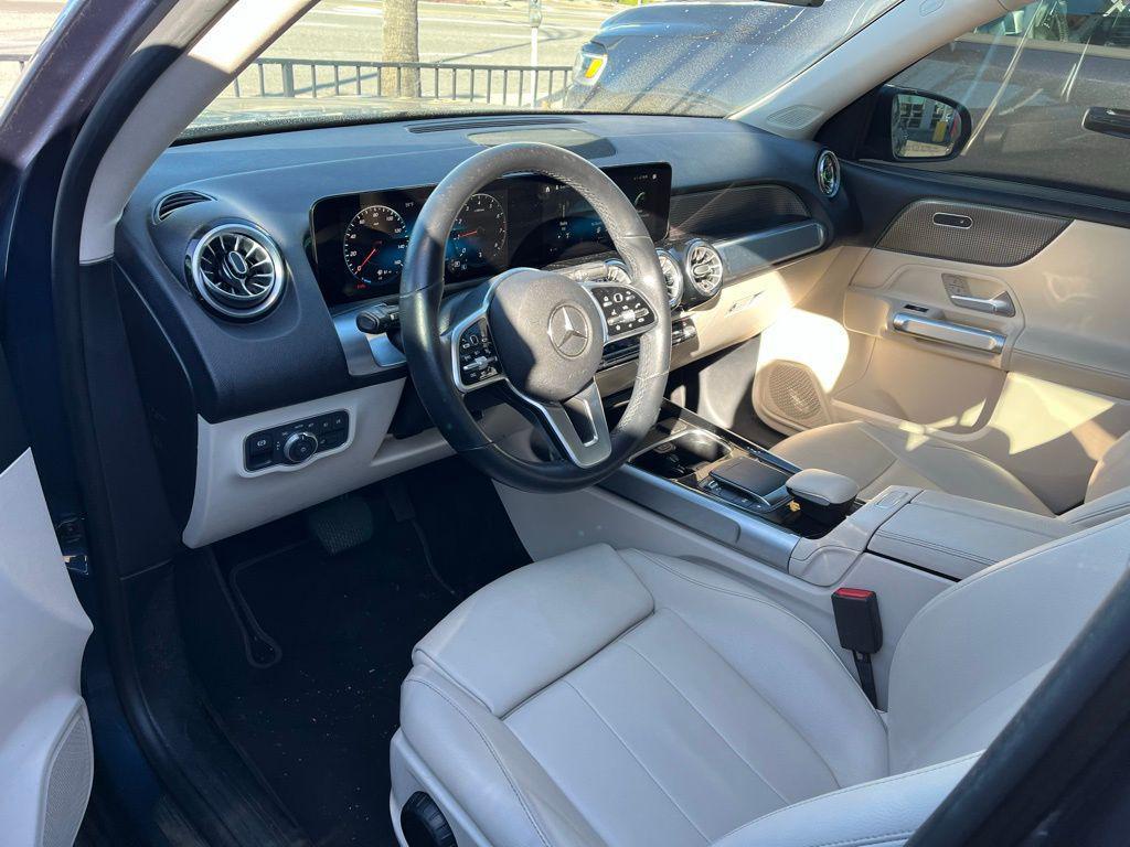 used 2022 Mercedes-Benz GLB 250 car, priced at $28,500