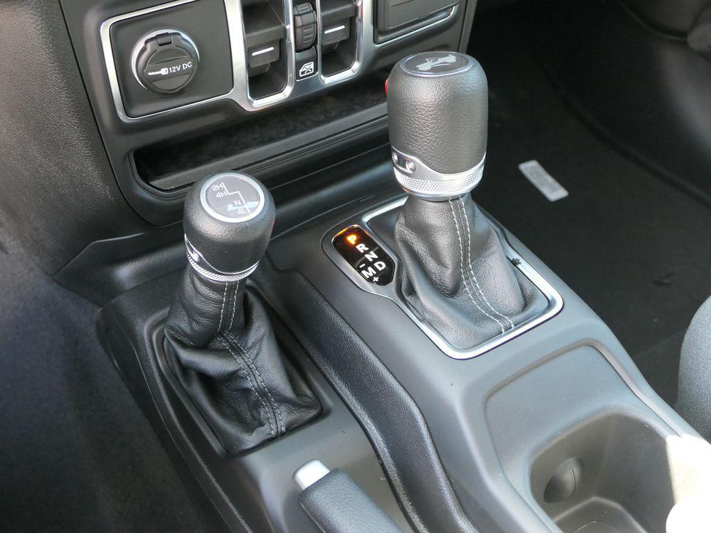 new 2026 Jeep Wrangler car, priced at $44,658