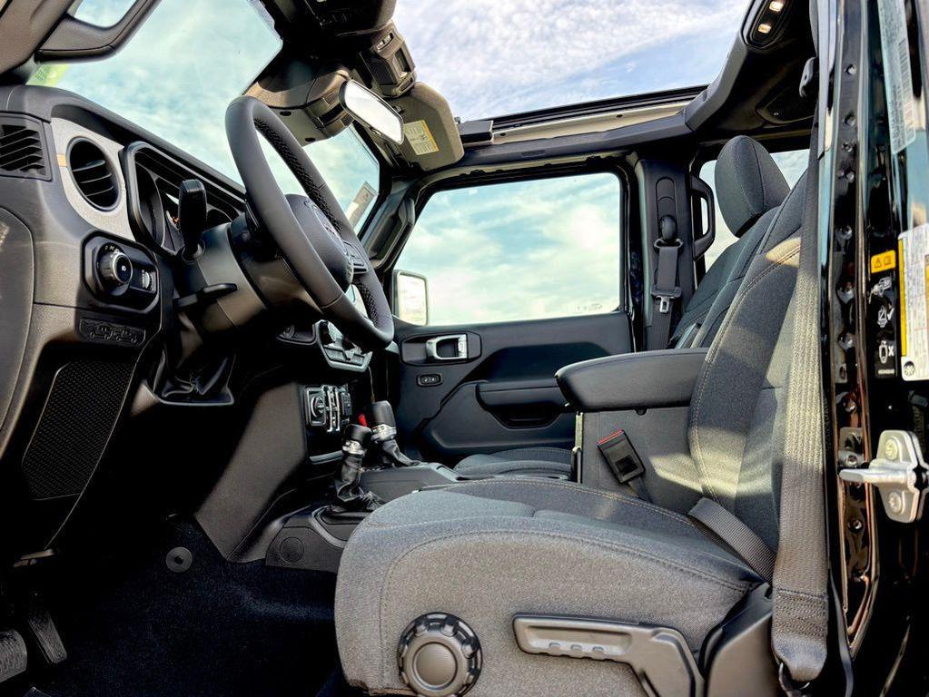new 2026 Jeep Wrangler car, priced at $46,237