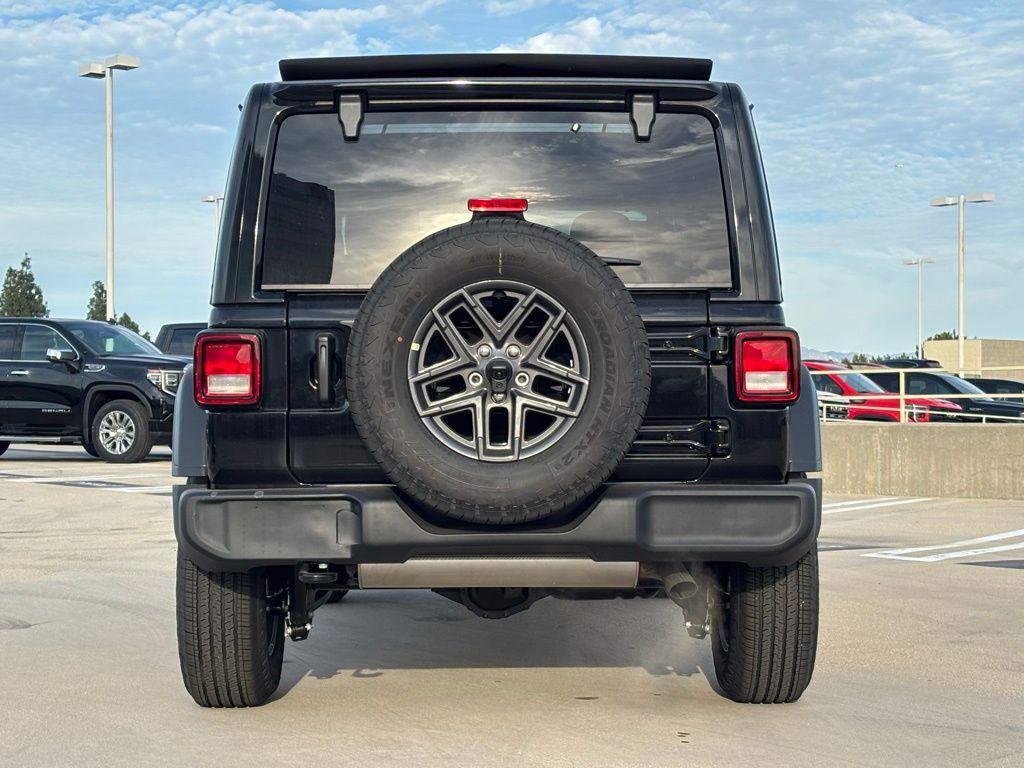 new 2026 Jeep Wrangler car, priced at $46,237
