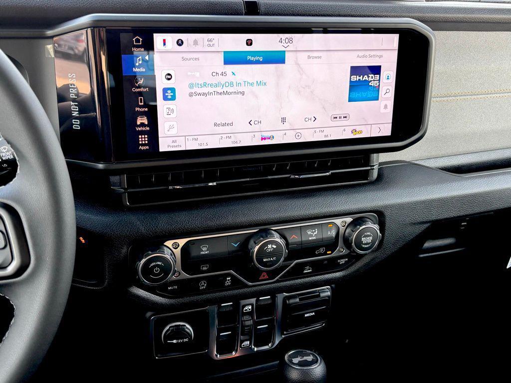 new 2026 Jeep Wrangler car, priced at $46,237