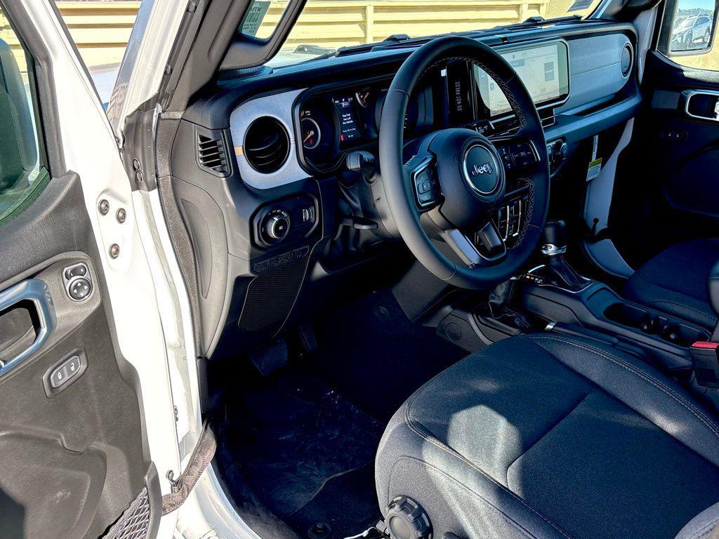 new 2026 Jeep Wrangler car, priced at $43,684