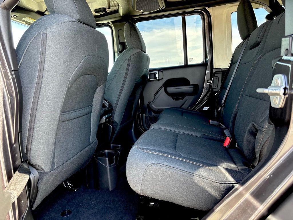 new 2026 Jeep Wrangler car, priced at $43,644