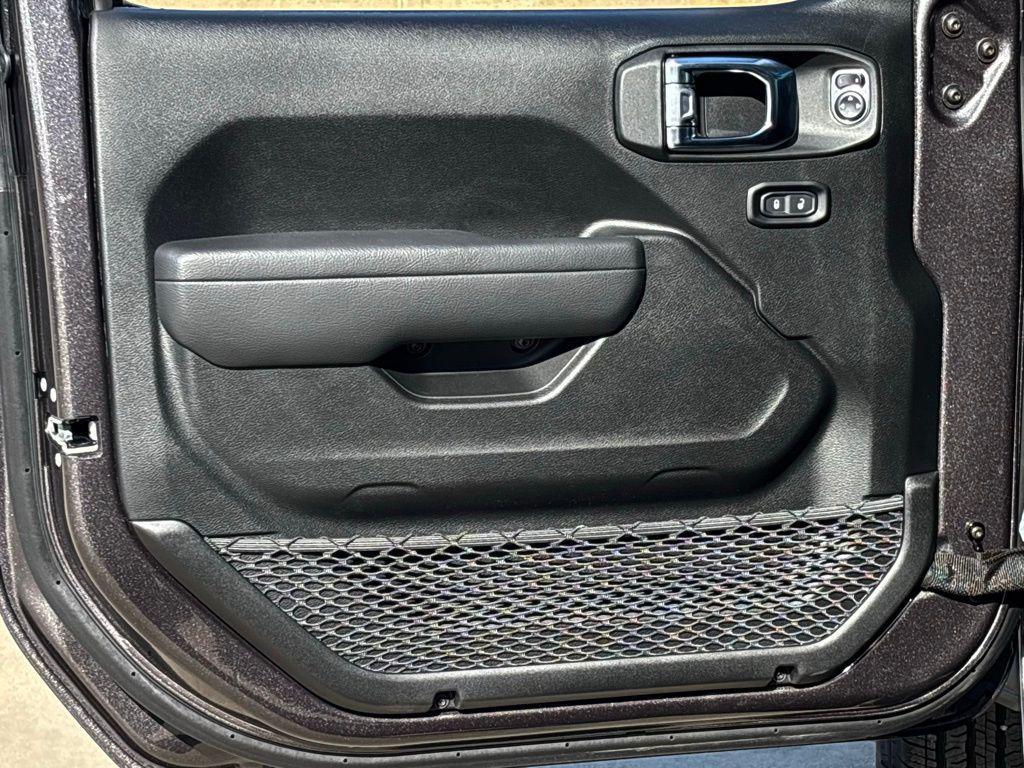 new 2026 Jeep Wrangler car, priced at $43,644