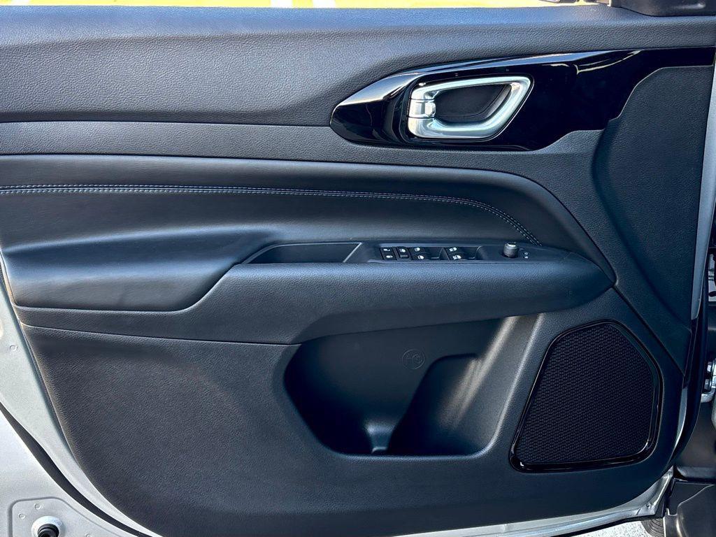 new 2026 Jeep Compass car, priced at $29,071