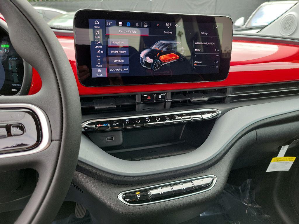 new 2024 FIAT 500e car, priced at $34,220