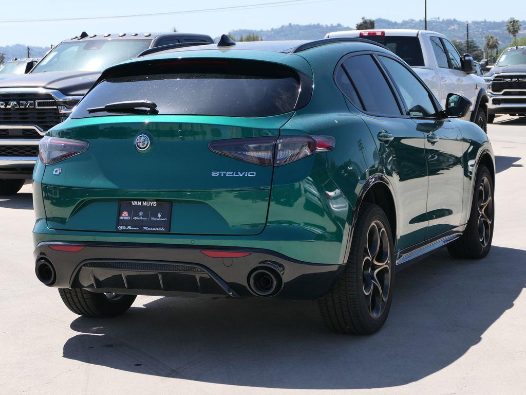 new 2025 Alfa Romeo Stelvio car