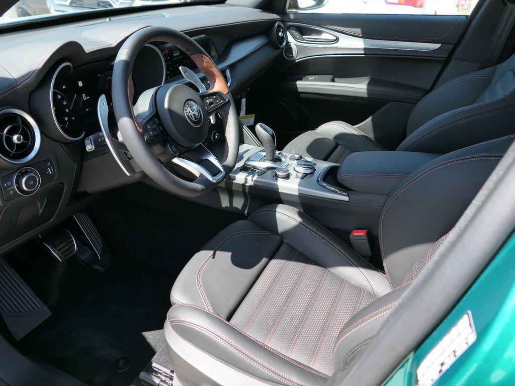 new 2025 Alfa Romeo Stelvio car