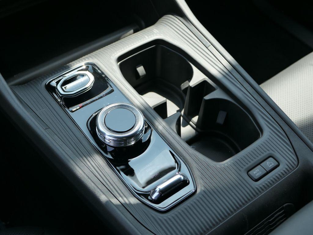 new 2026 Jeep Cherokee car, priced at $42,522