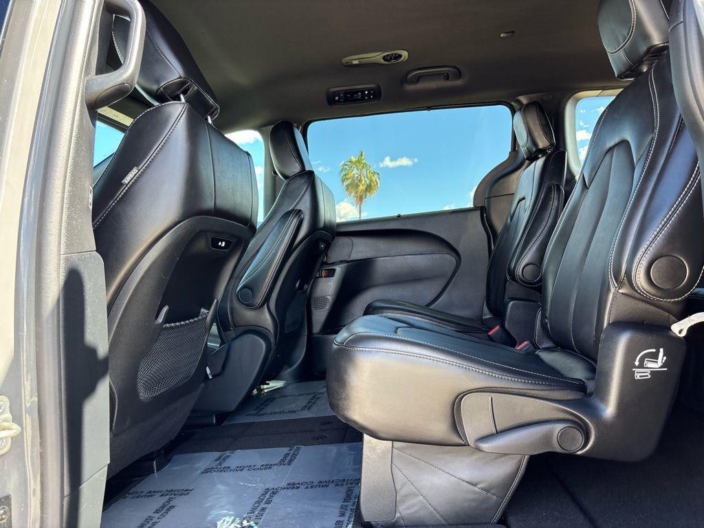 used 2025 Chrysler Pacifica car, priced at $30,500