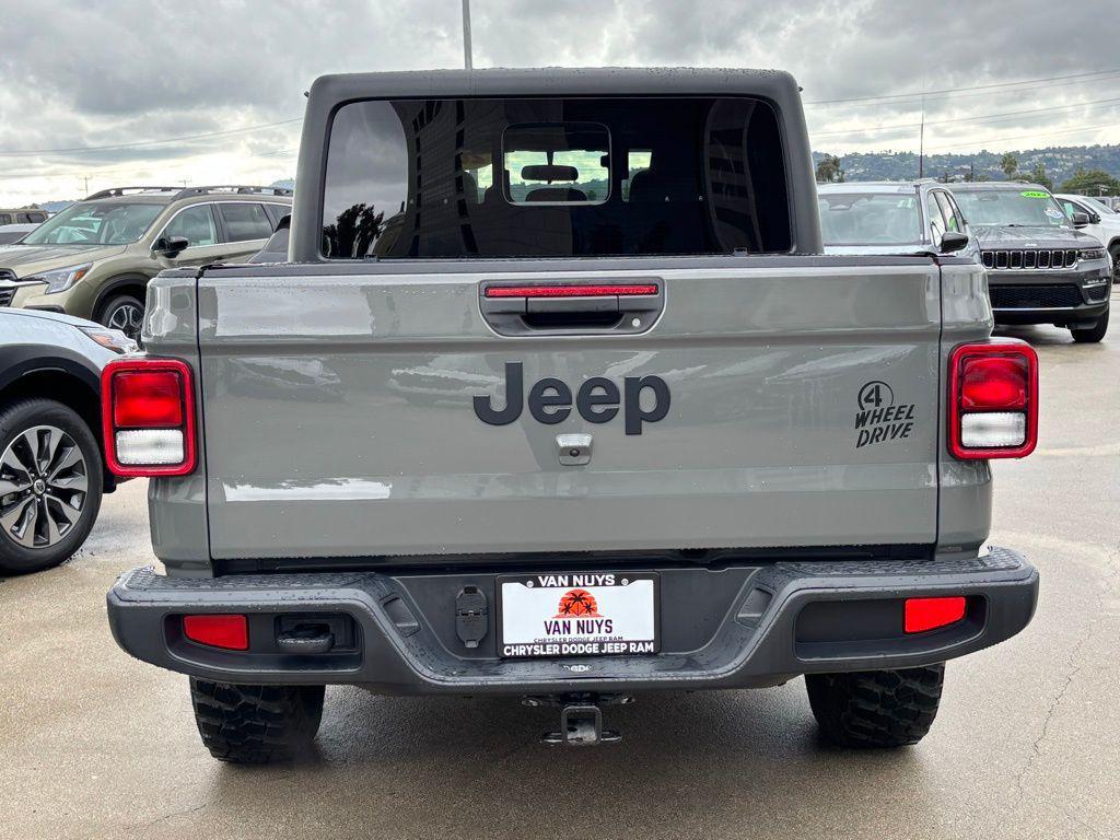 used 2022 Jeep Gladiator car, priced at $28,500