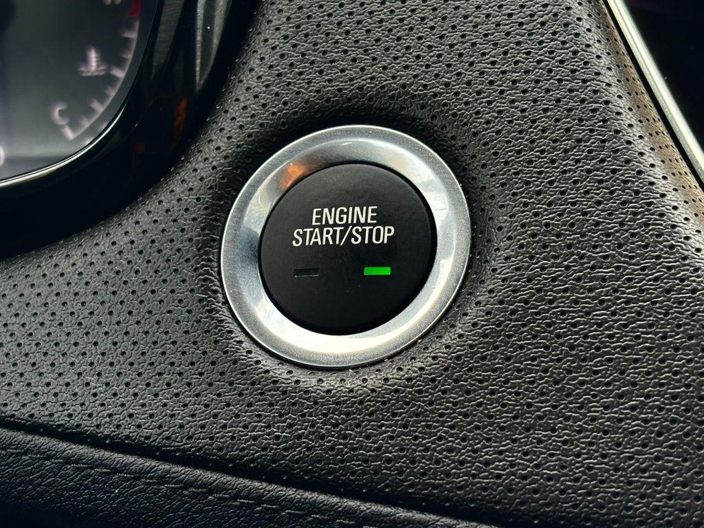 used 2025 Cadillac XT5 car, priced at $41,500