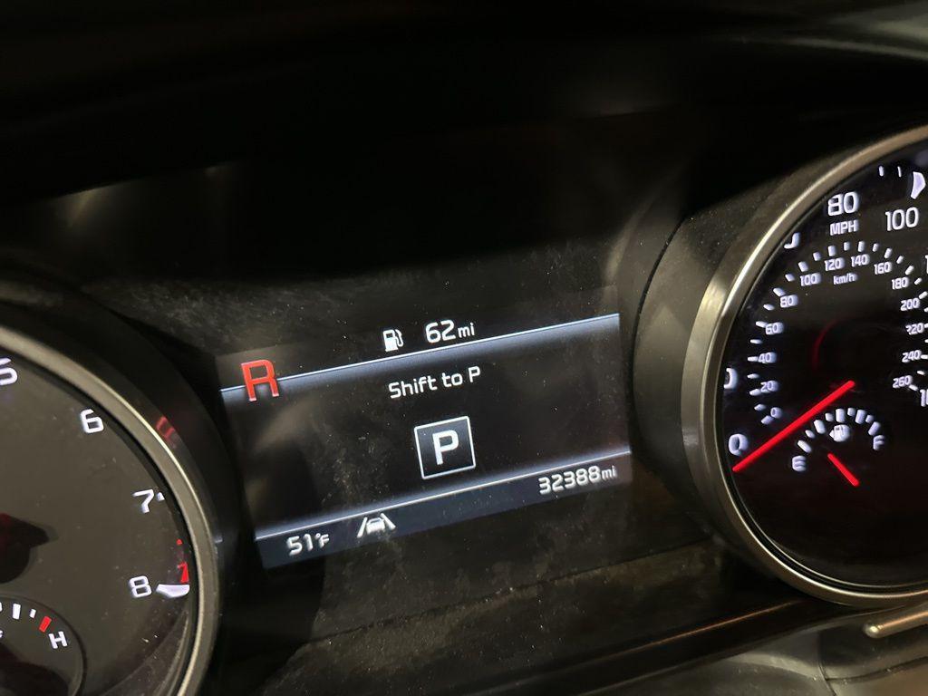 used 2022 Kia Carnival car, priced at $26,500