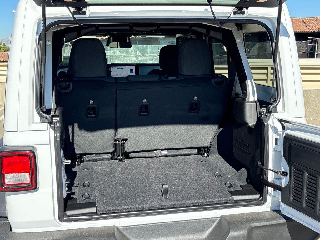 new 2026 Jeep Wrangler car, priced at $46,044