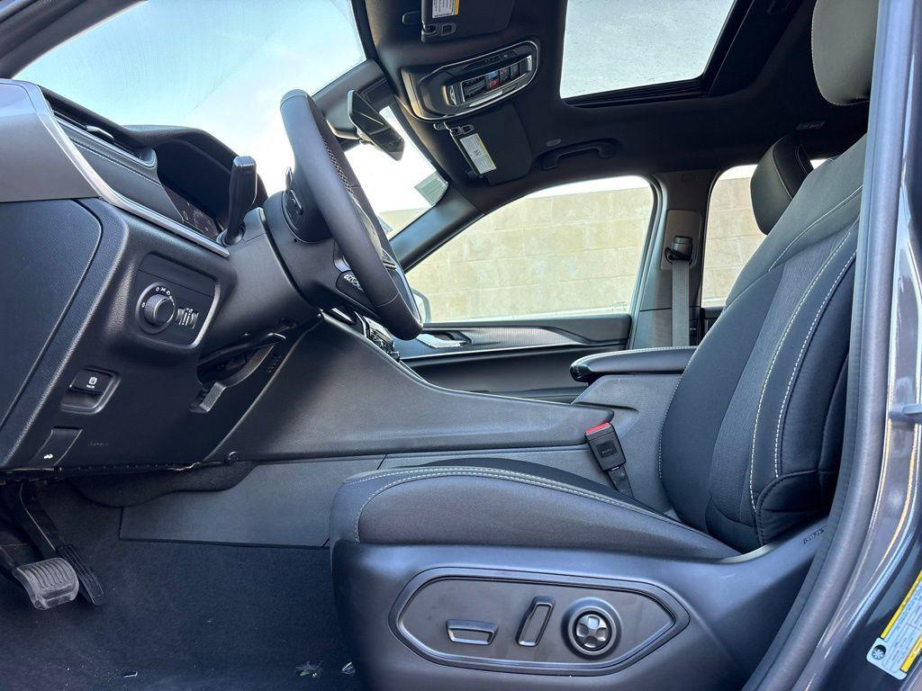 new 2025 Jeep Grand Cherokee L car, priced at $37,436