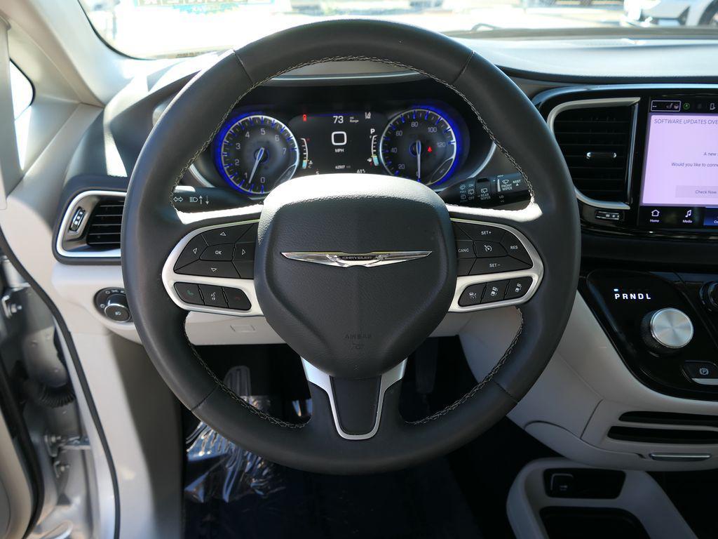 used 2023 Chrysler Pacifica car, priced at $23,500