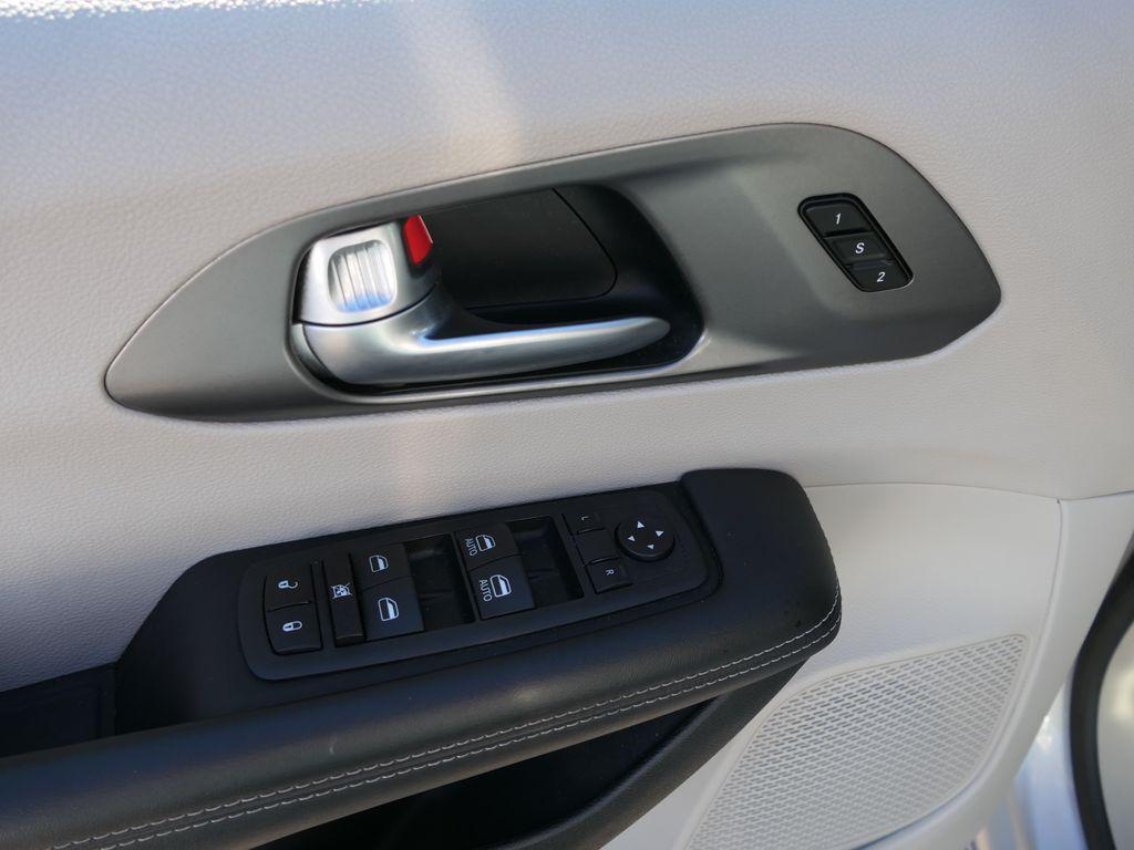 used 2023 Chrysler Pacifica car, priced at $23,500