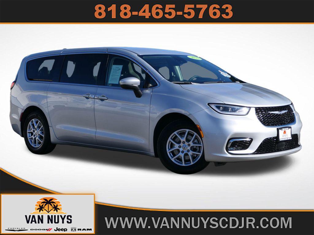 used 2023 Chrysler Pacifica car, priced at $23,500