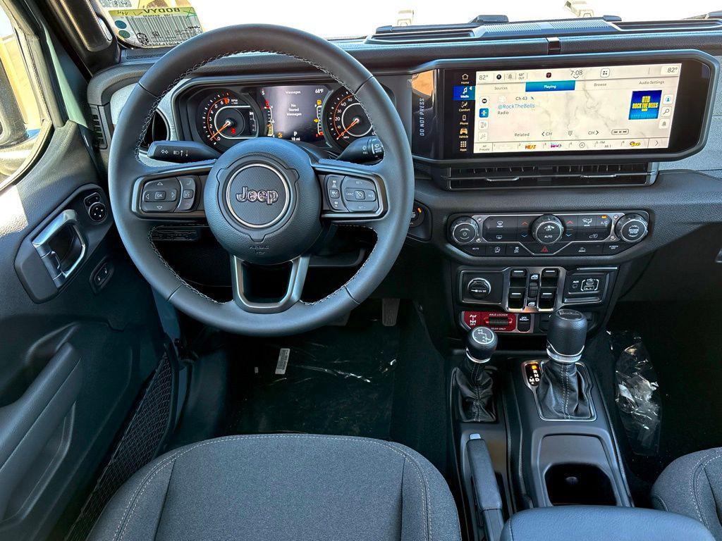 new 2026 Jeep Gladiator car, priced at $46,334