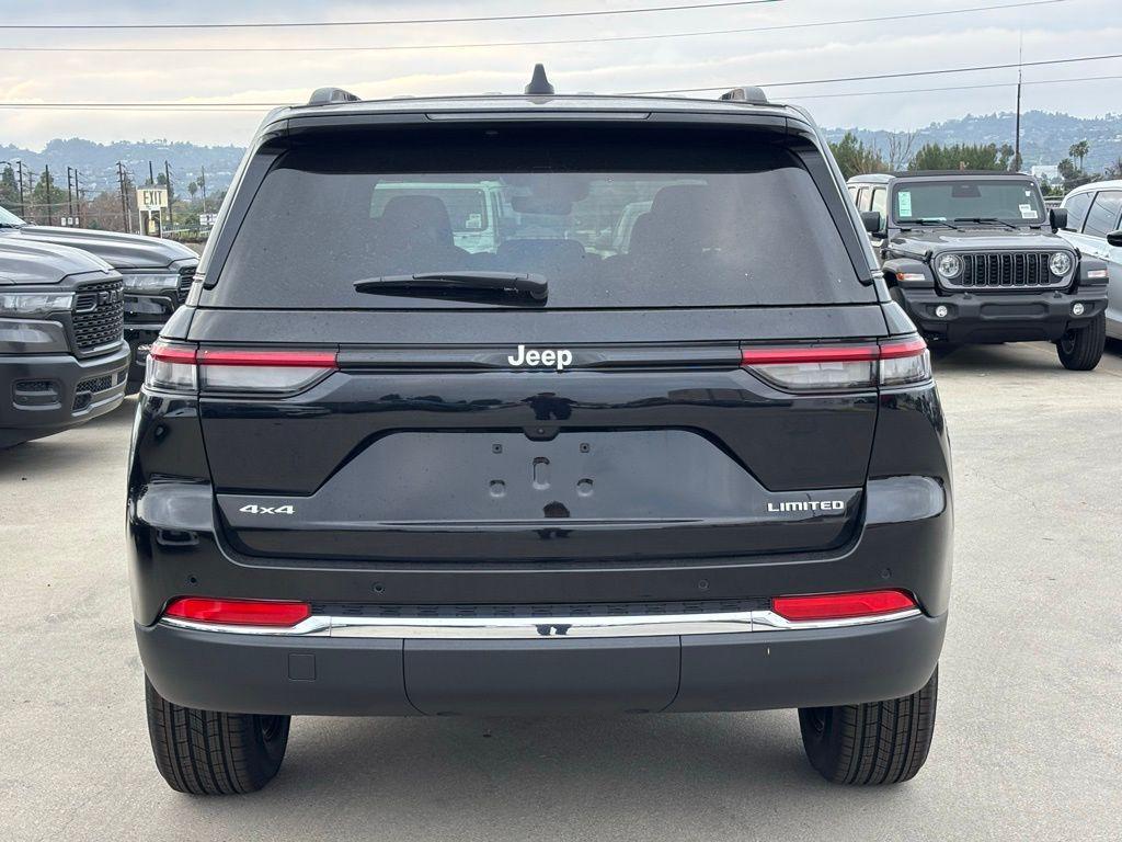 new 2025 Jeep Grand Cherokee car, priced at $44,219