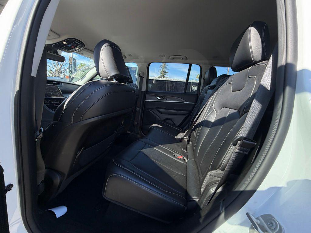 used 2024 Jeep Grand Cherokee car, priced at $29,500