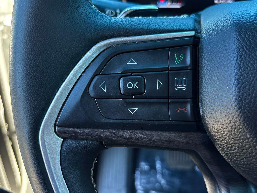 used 2023 Jeep Grand Cherokee car, priced at $33,000