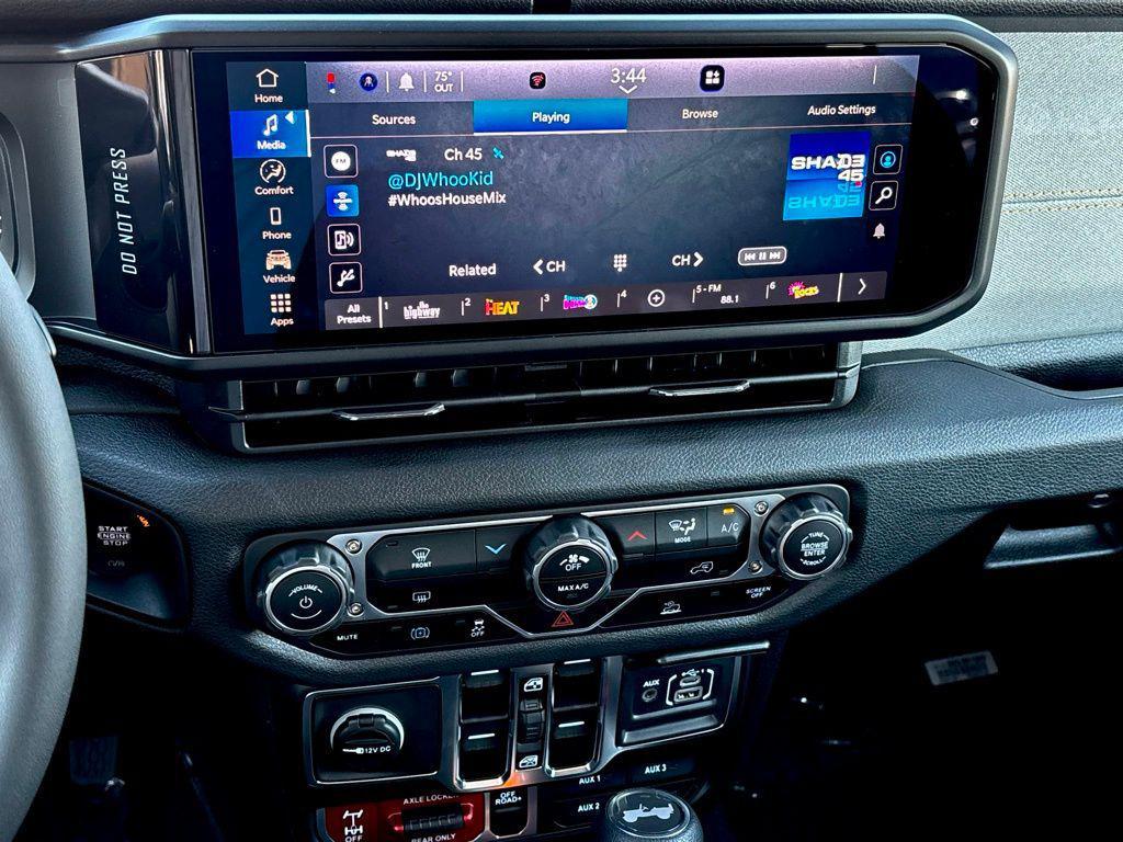 new 2026 Jeep Wrangler car, priced at $46,289