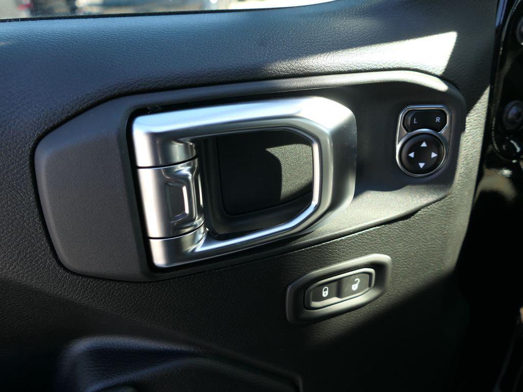 new 2026 Jeep Wrangler car, priced at $44,237