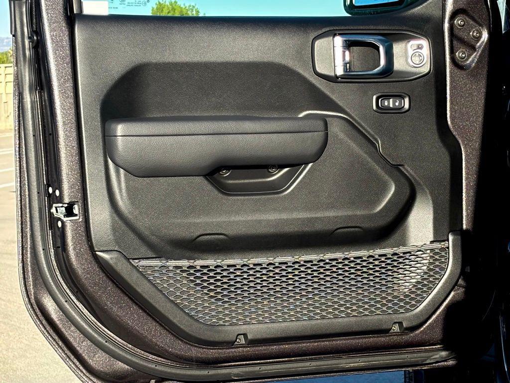 new 2026 Jeep Wrangler car, priced at $48,919