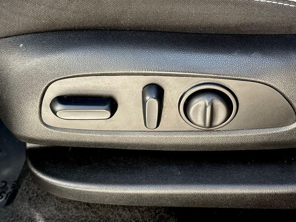 used 2024 Chevrolet Equinox car, priced at $20,500