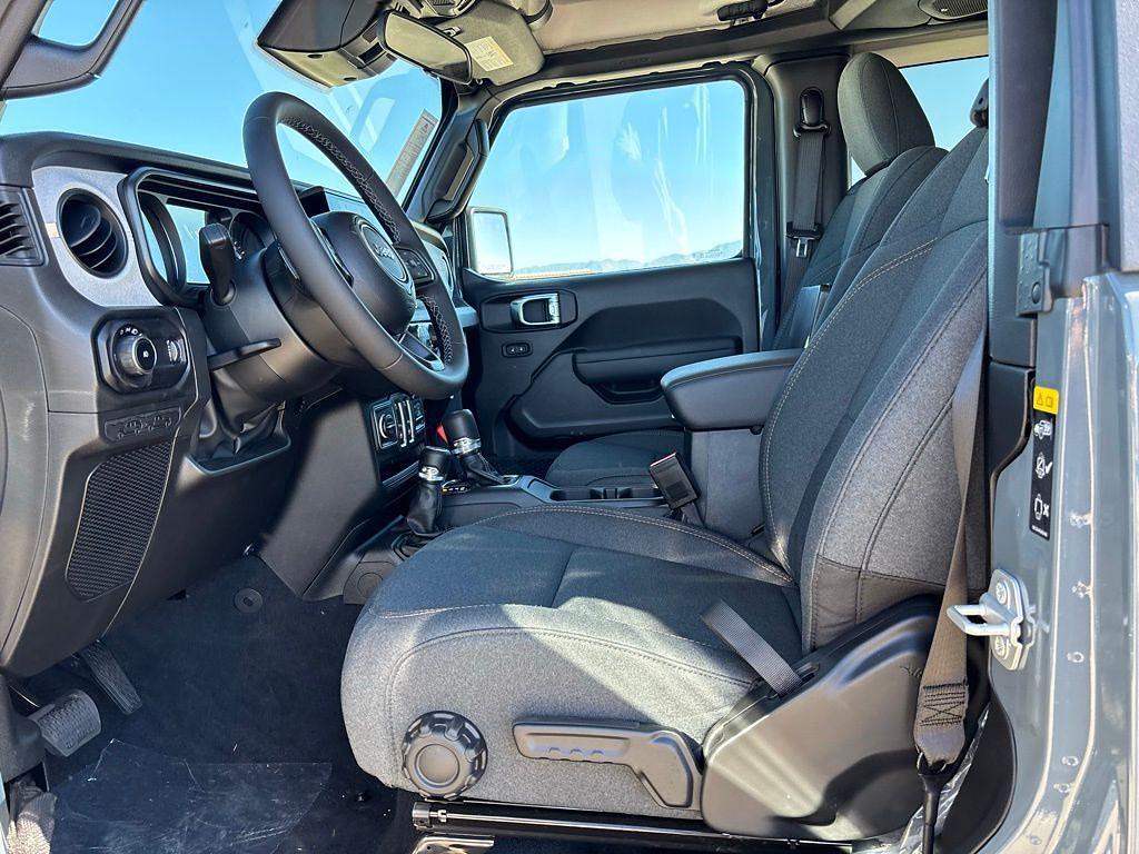 new 2026 Jeep Wrangler car, priced at $40,282