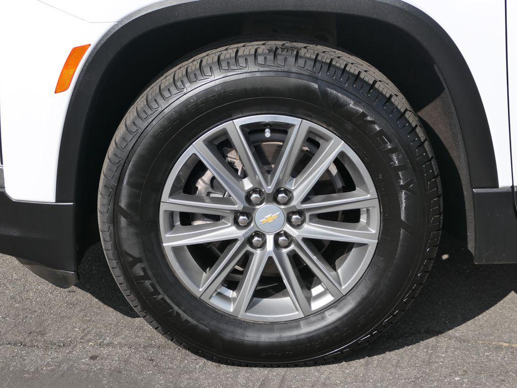 used 2023 Chevrolet Traverse car, priced at $25,000