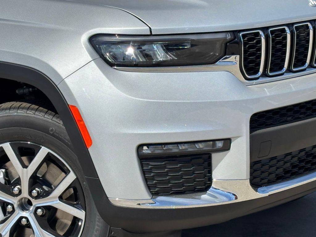 new 2025 Jeep Grand Cherokee L car, priced at $41,601