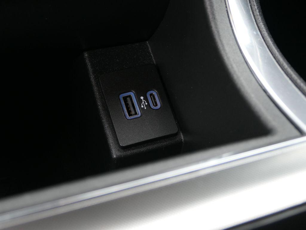 used 2024 Ford Edge car, priced at $26,000