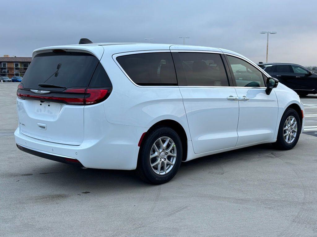 new 2026 Chrysler Pacifica car, priced at $43,273