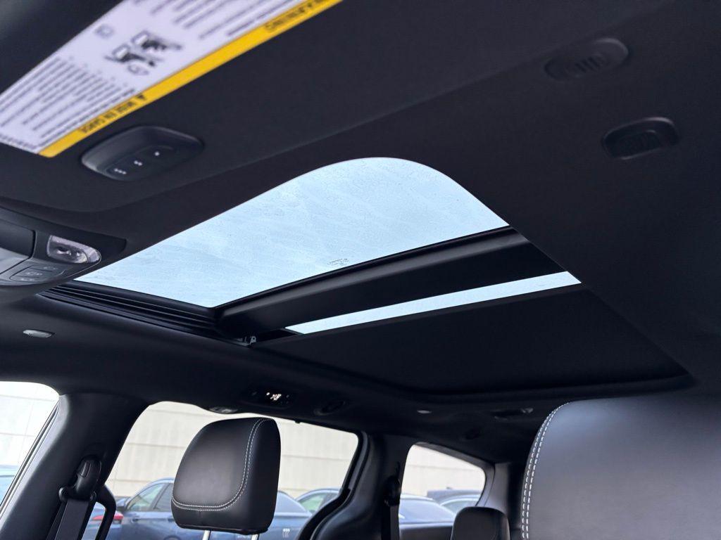 new 2026 Chrysler Pacifica car, priced at $43,273