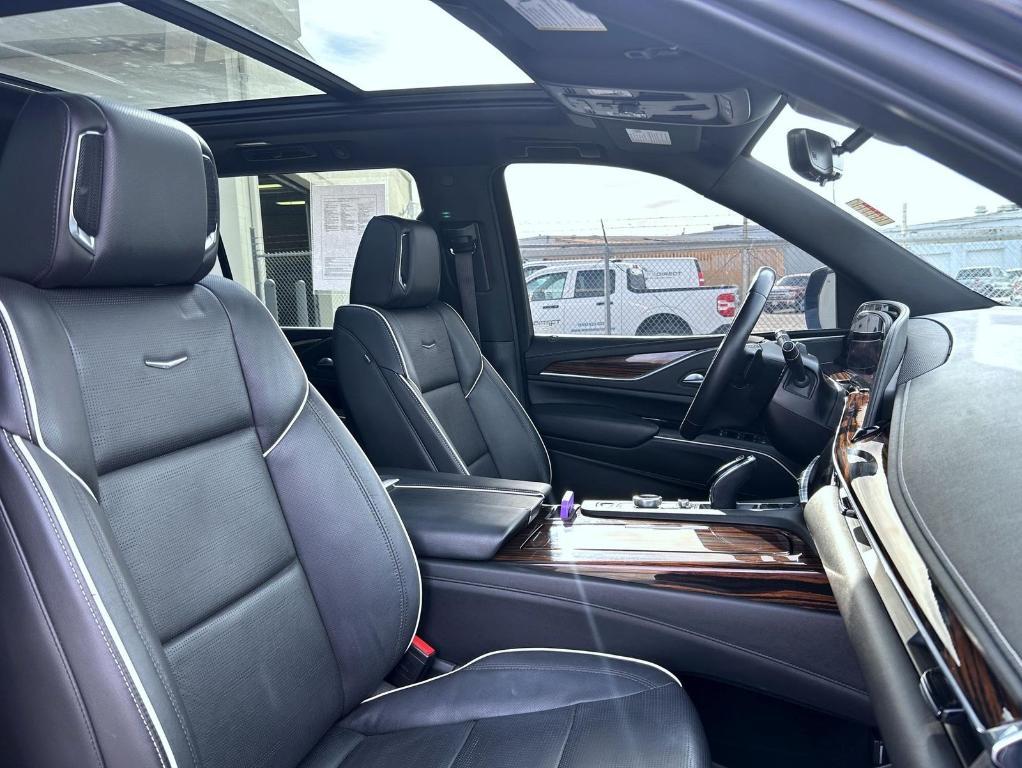 used 2023 Cadillac Escalade ESV car, priced at $64,330